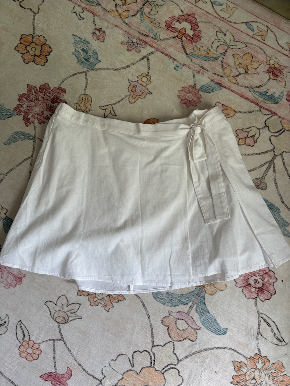 NOWT a new day White Elastic Waist Mini Skirt